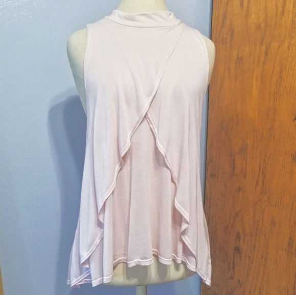 l.a. made Tops - NWOT pink Crossover Tank